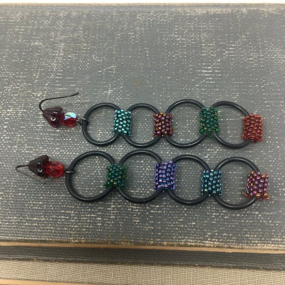 Handmade Long Black 'O' Shape Rubber Seed Bead Drop Dangle Earrings - Picture 4 of 16